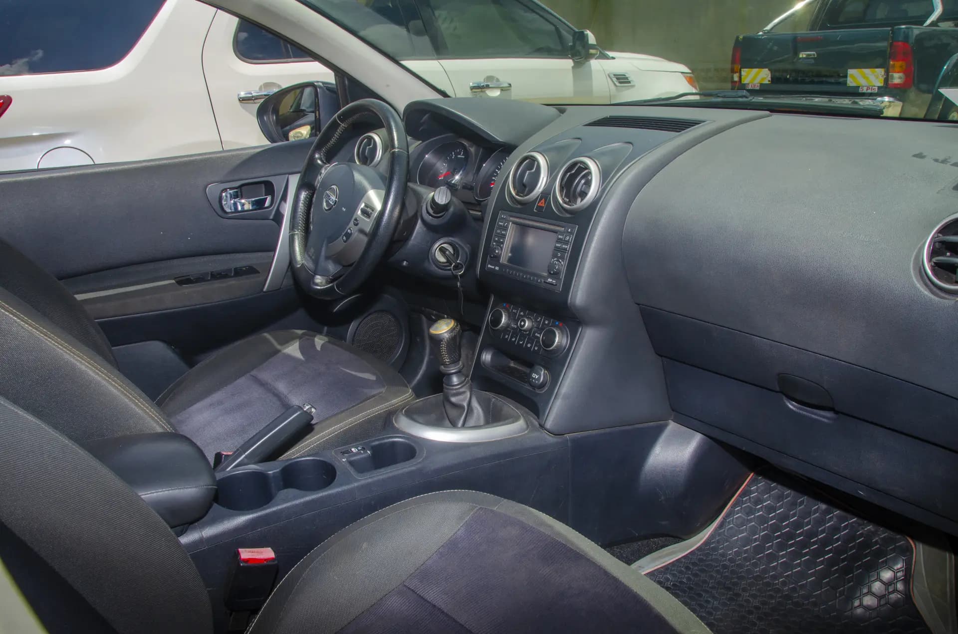 Nissan Qashqai+2 (J10) — Photo 11