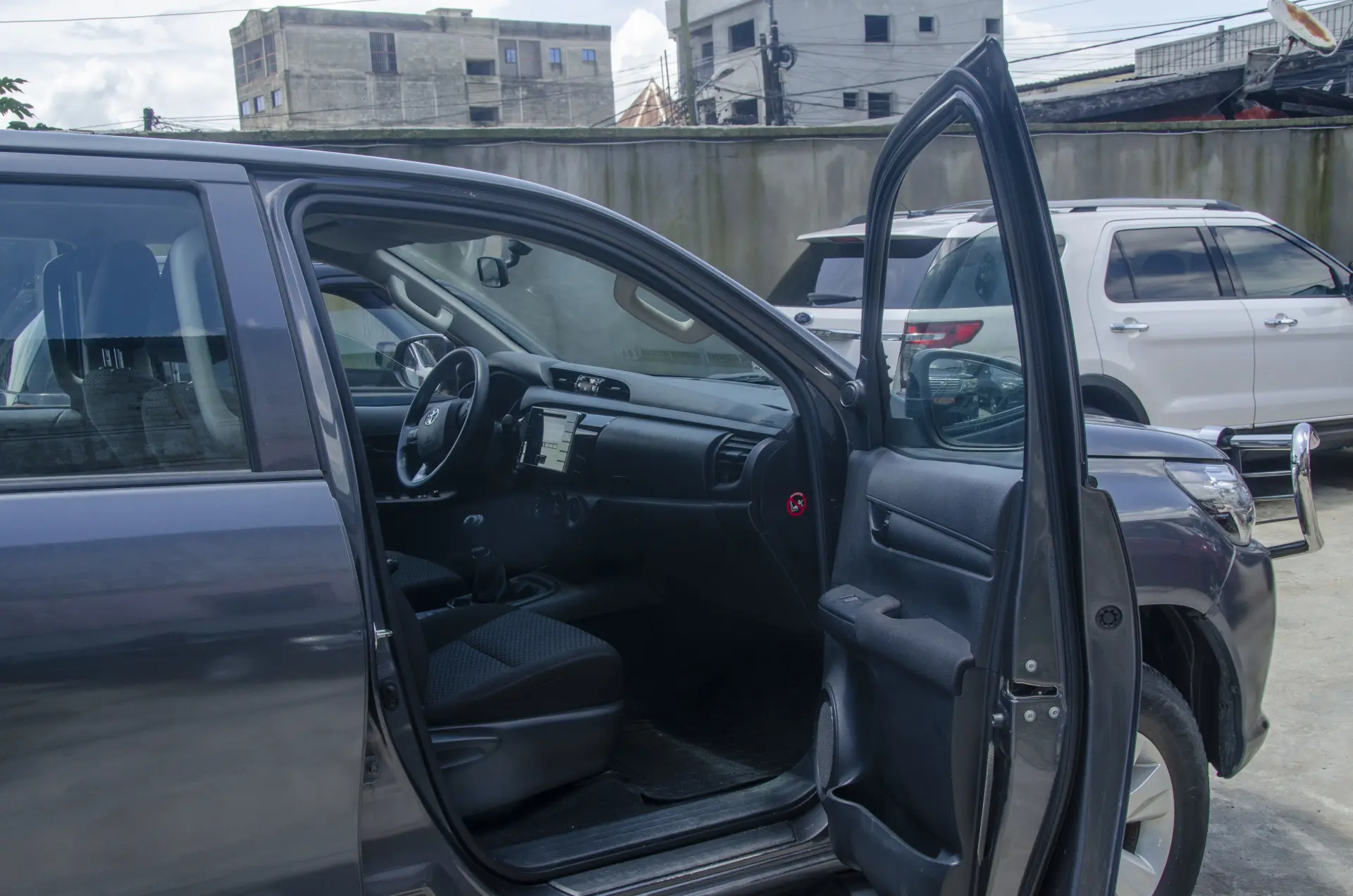 Toyota Hilux (2019) — Photo 12