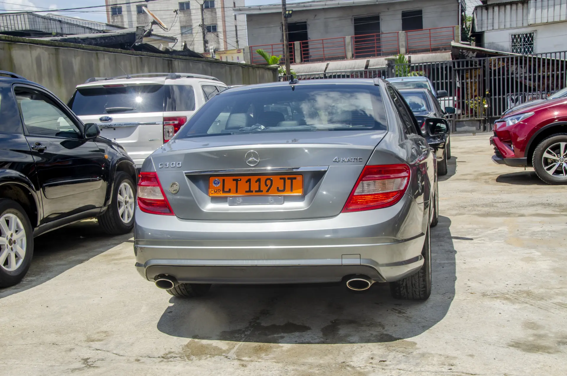 Mercedes-Benz C300 4MATIC (GREY) — Photo 5