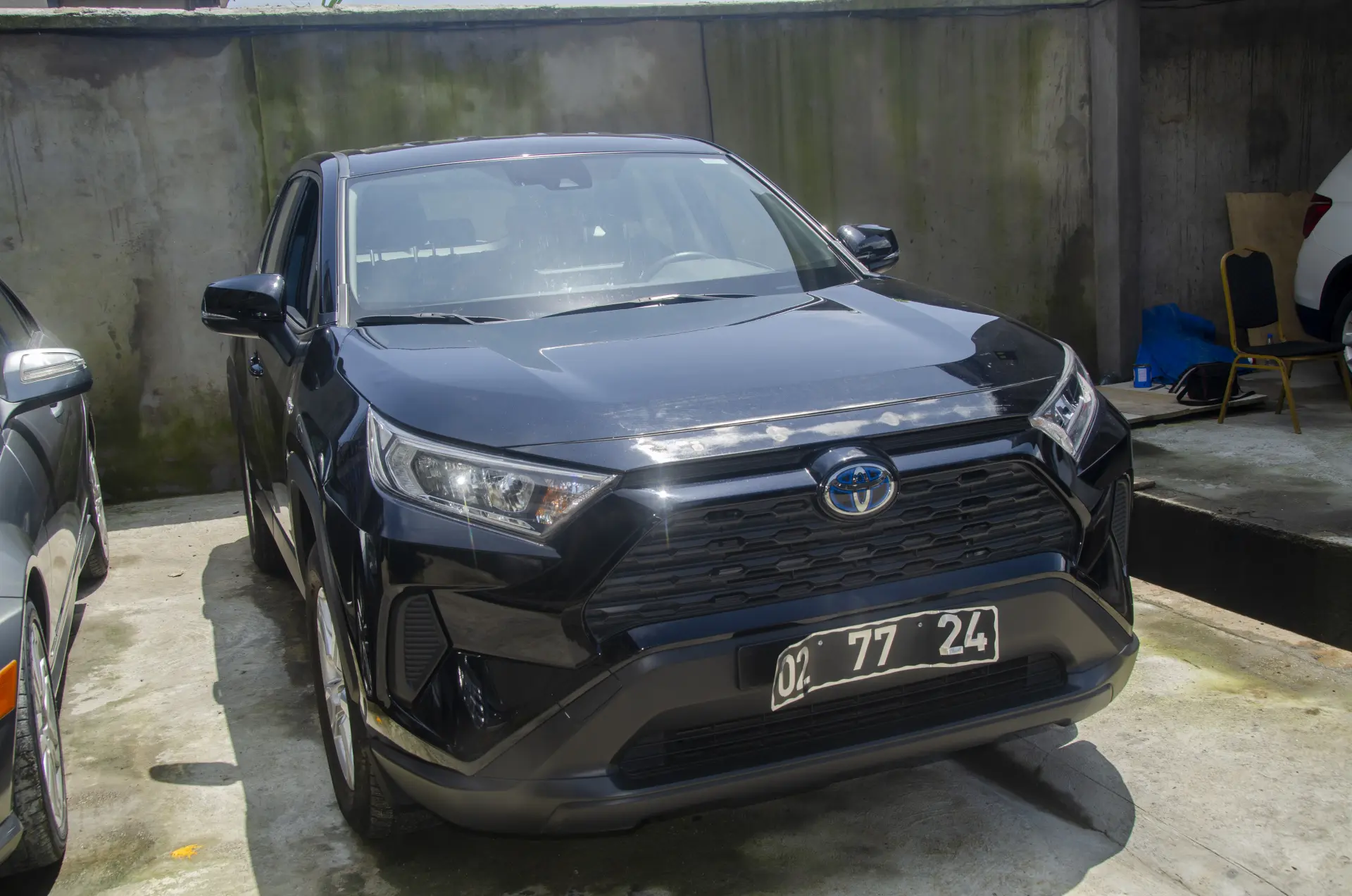 Toyota RAV4 Hybrid — Photo 1