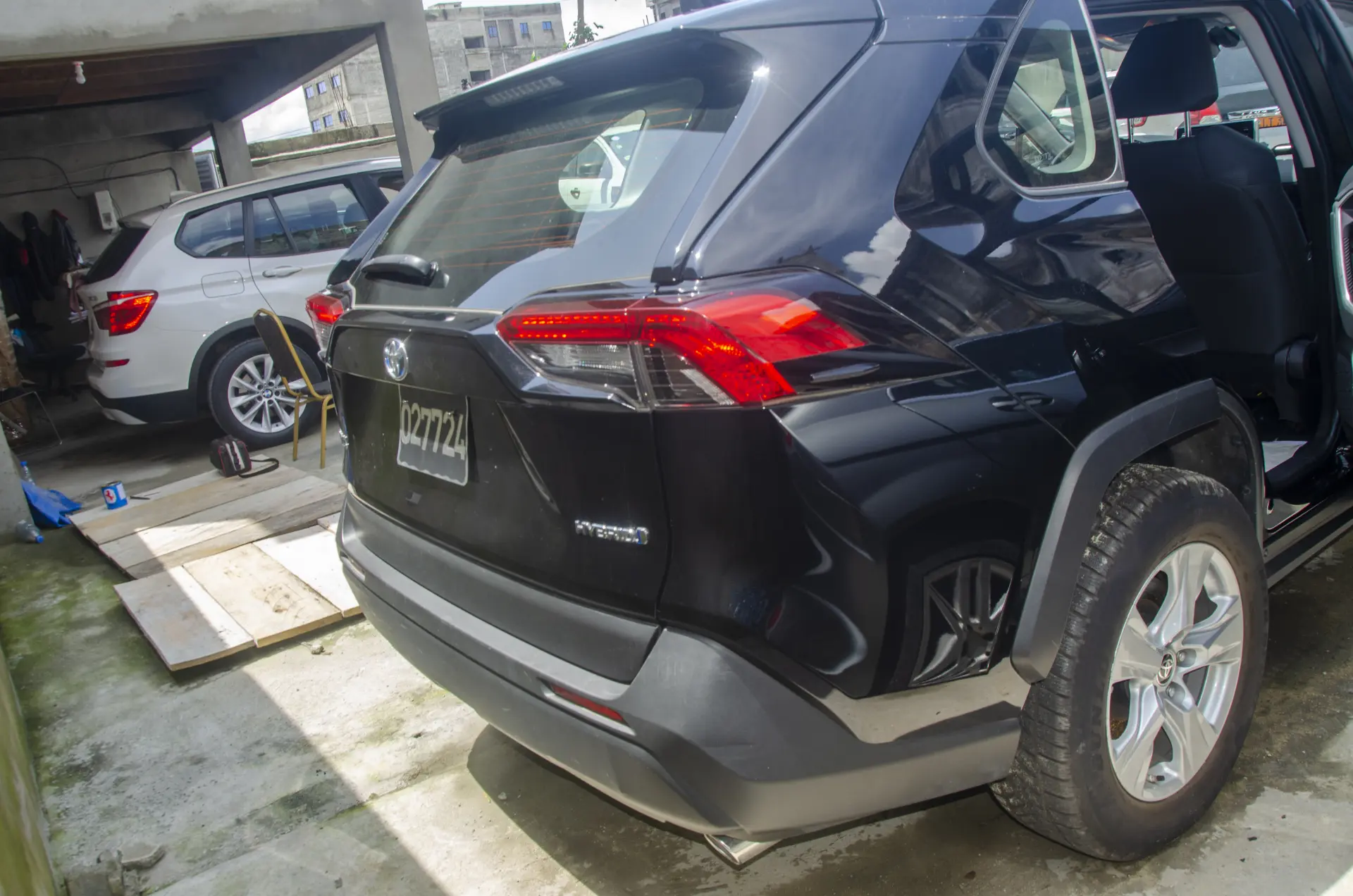 Toyota RAV4 Hybrid — Photo 3