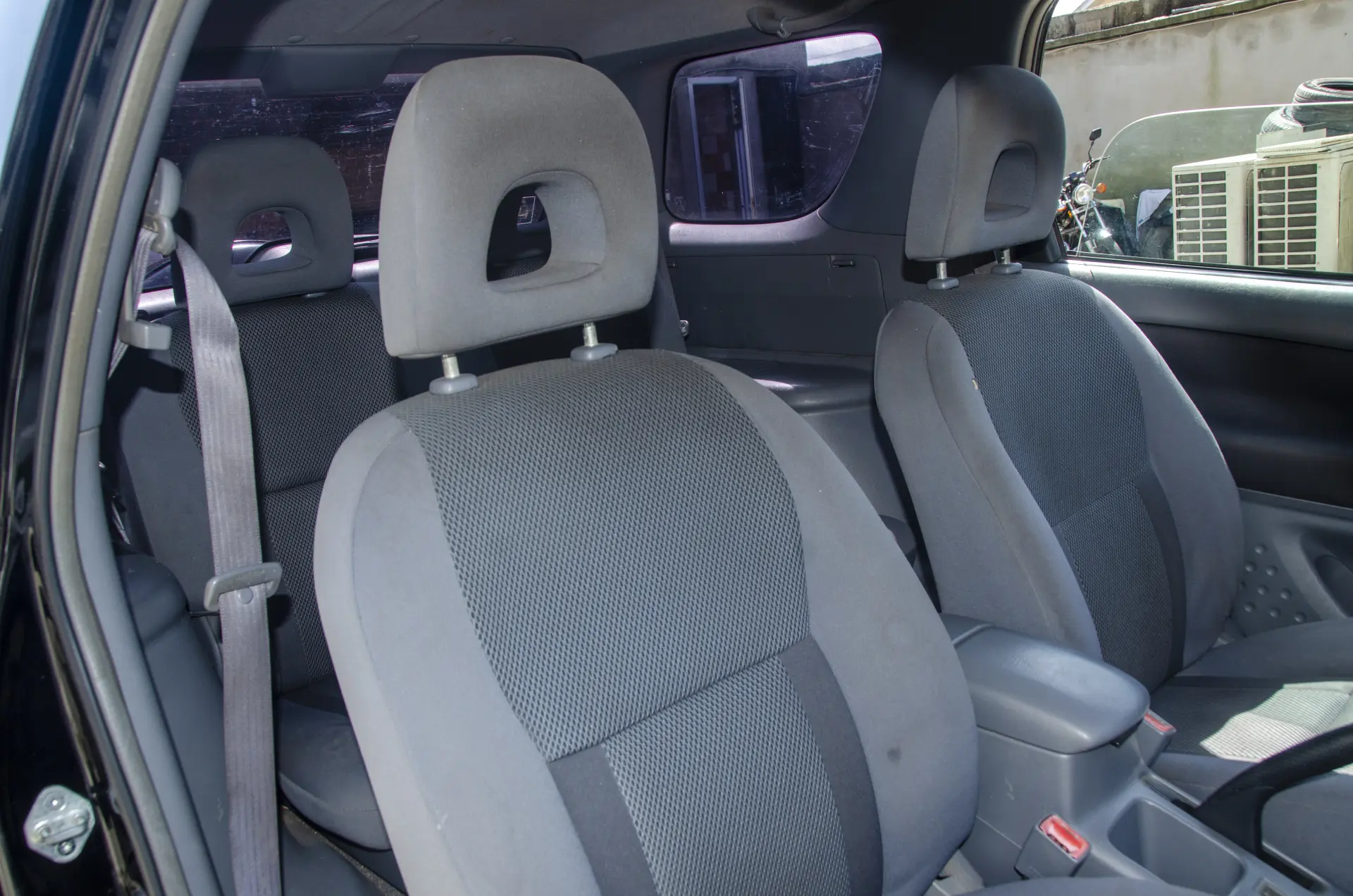 Toyota RAV4 — Photo 5