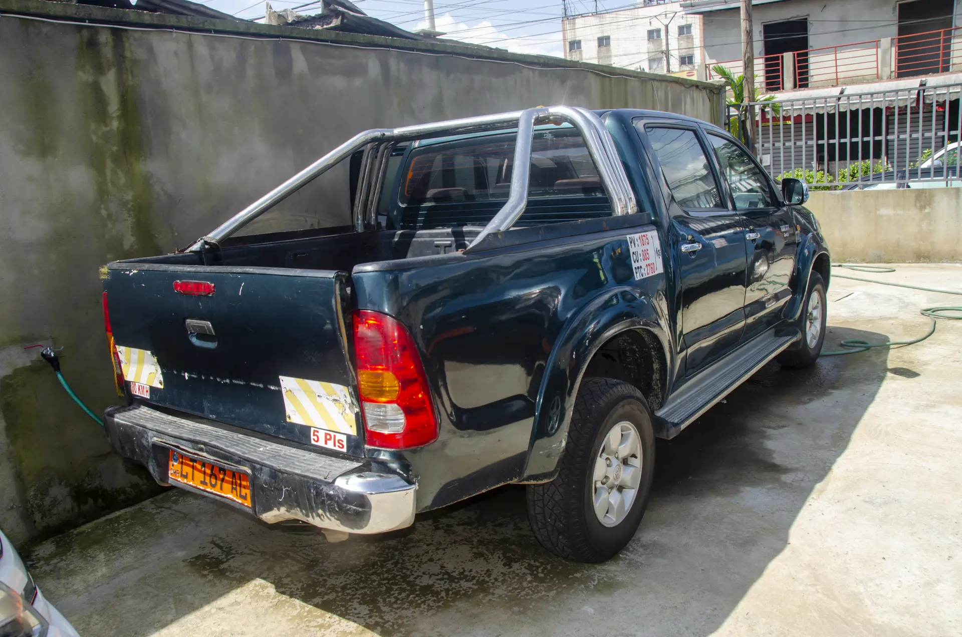 Toyota Hilux — Photo 1