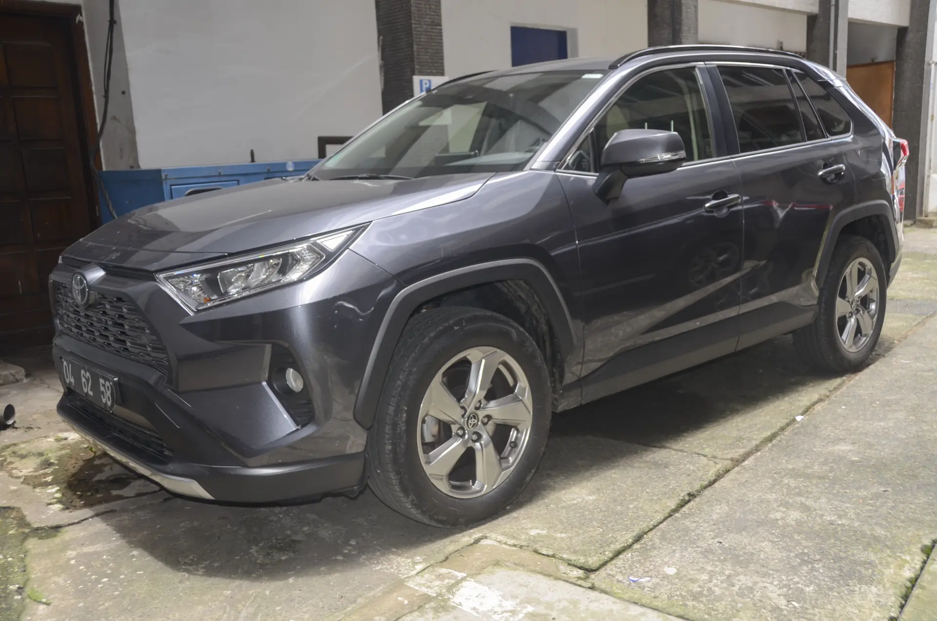 Toyota RAV4 — Photo 2