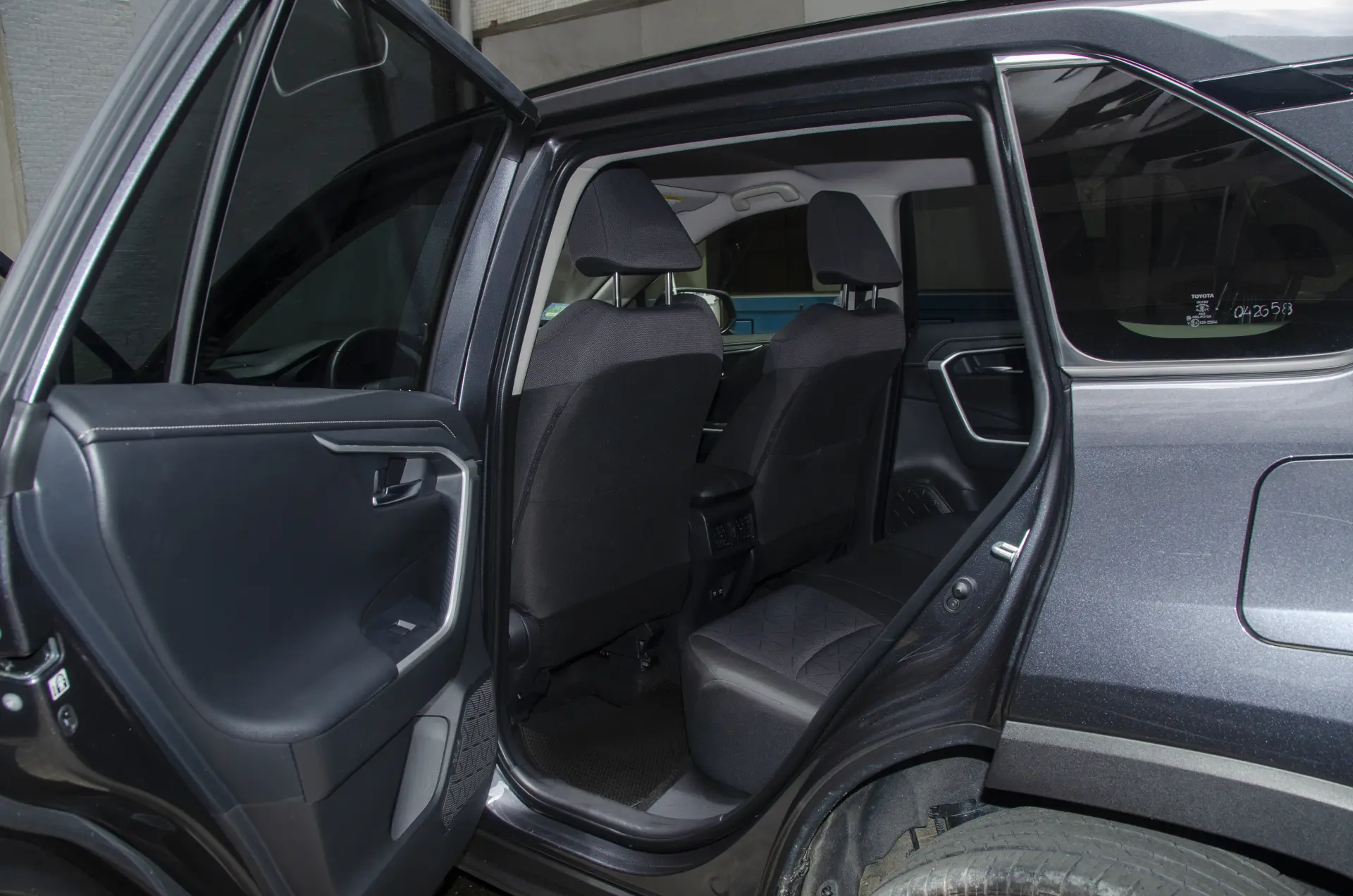 Toyota RAV4 (2020) — Photo 4