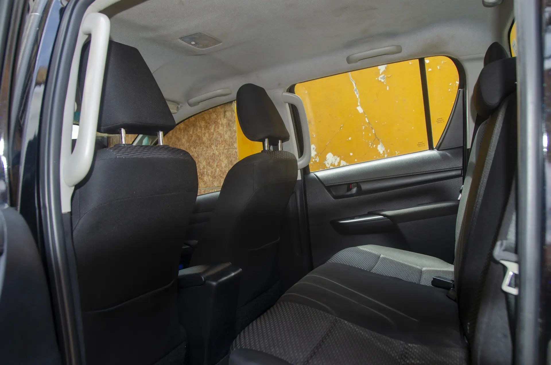 Toyota Hilux (Revo) (2020) — Photo 9