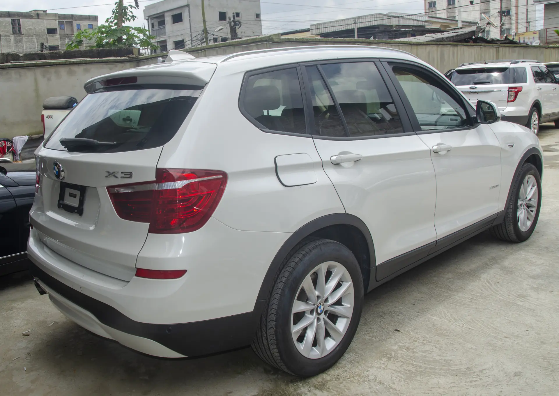 BMW X3 xDrive28i (2018) — Photo 2