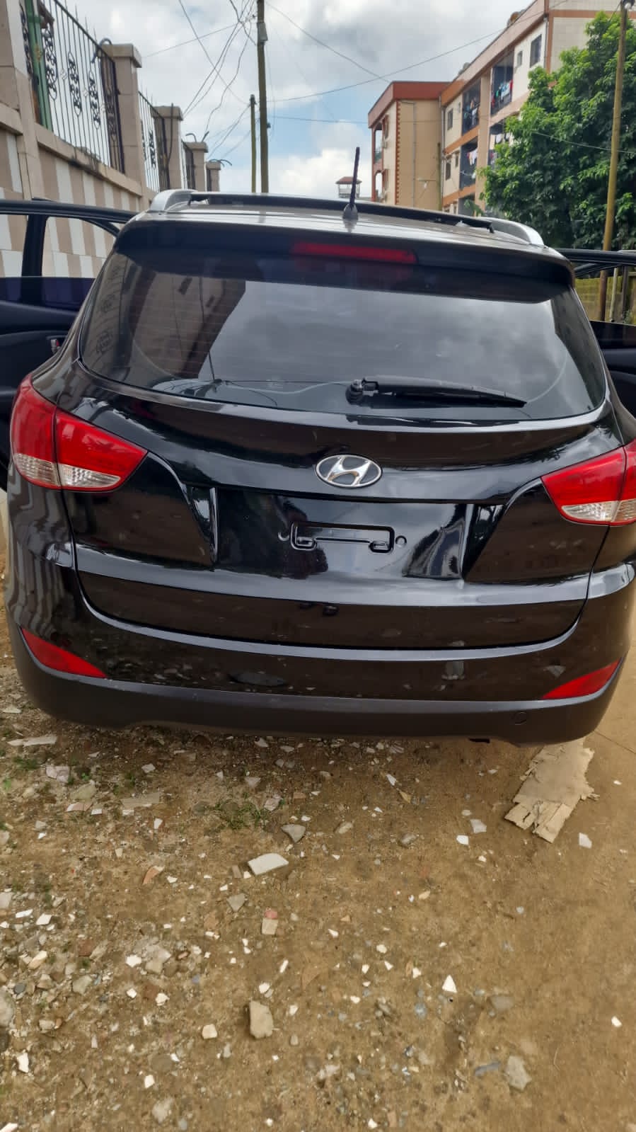 IONA QASKAH - vitrine 3