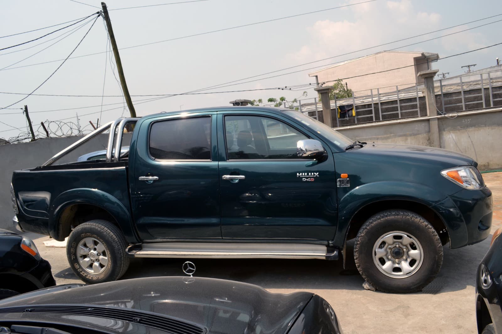 TOYOTA HILUX - vitrine 1