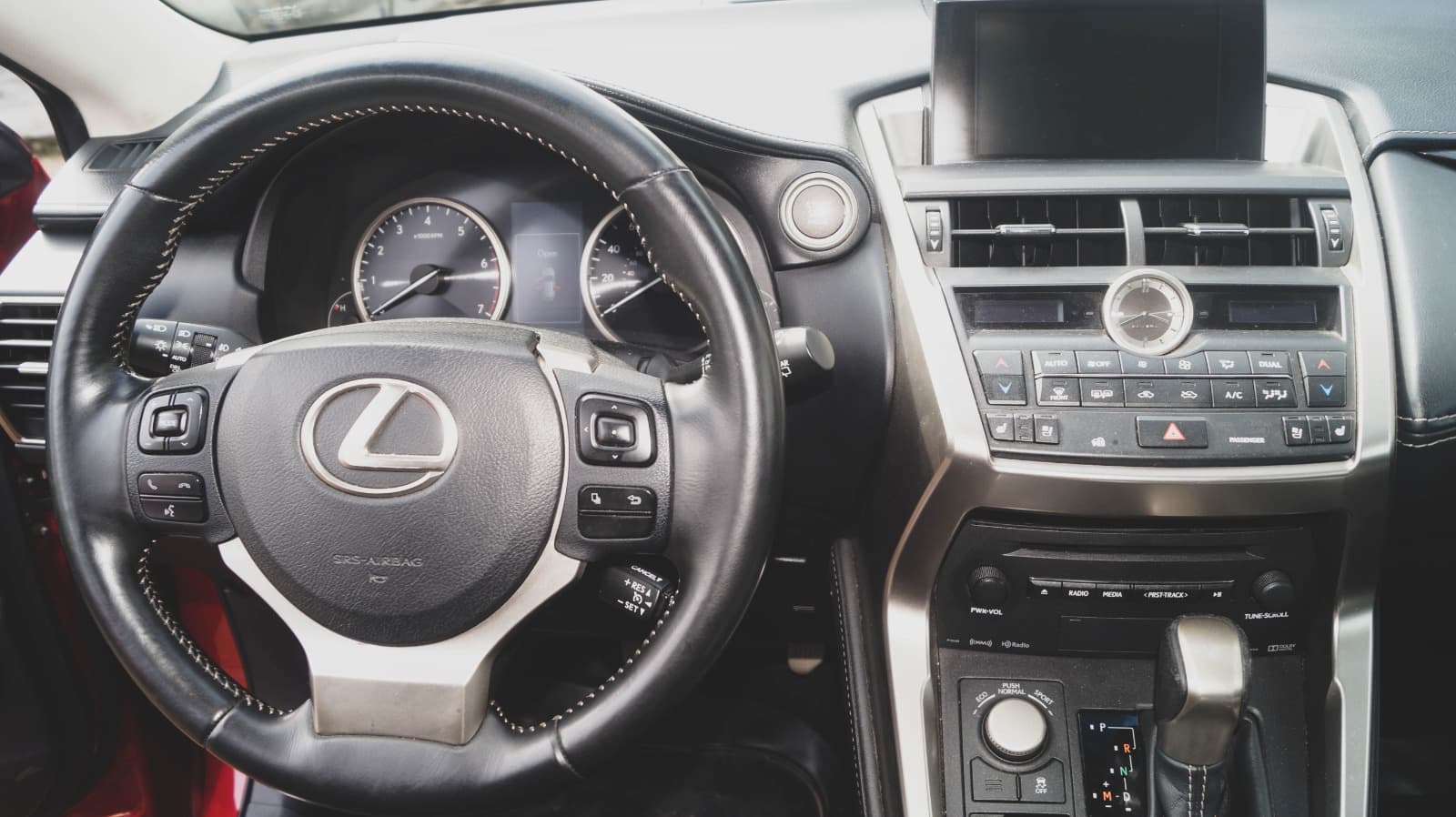 Lexus NX — Photo 9
