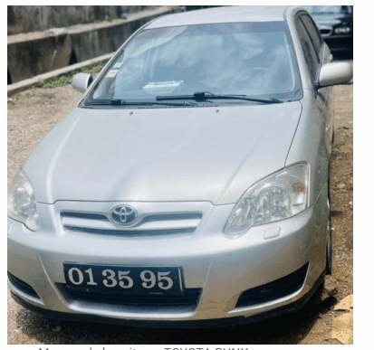 TOYOTA RUNX ANNÉE 2006 — Photo 1