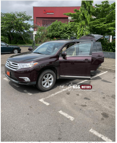 TOYOTA HIGHLANDER. ANNÉE 2013 — Photo 1