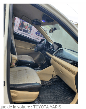 TOYOTA YARIS Année: 2015 - vitrine 2