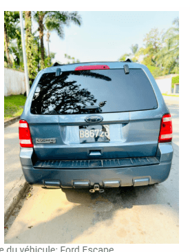 FORD ESCAPE. ANNÉE 2008 — Photo 2